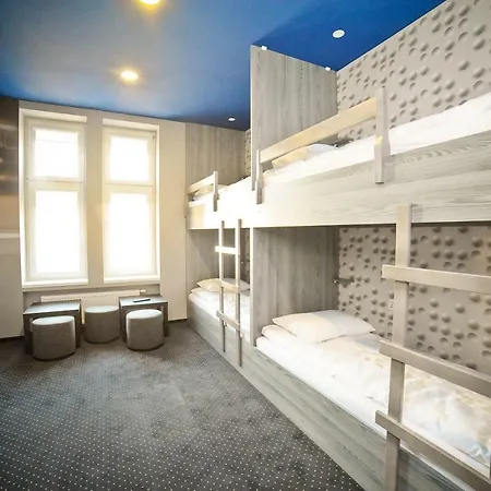 Olympic - Old Town Hostel *