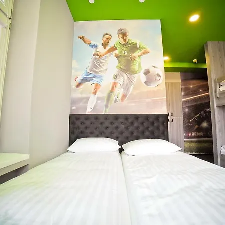 Olympic - Old Town Hostel *